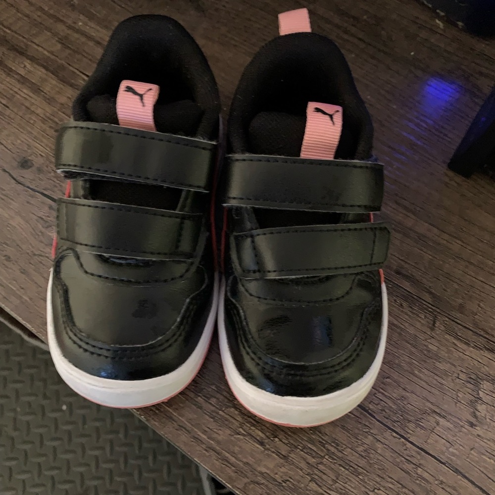 Toddler sneakers